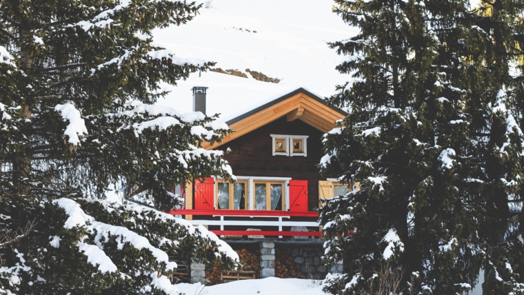 Going High Tech – Smart Ways to Protect Your Cottage in Winter